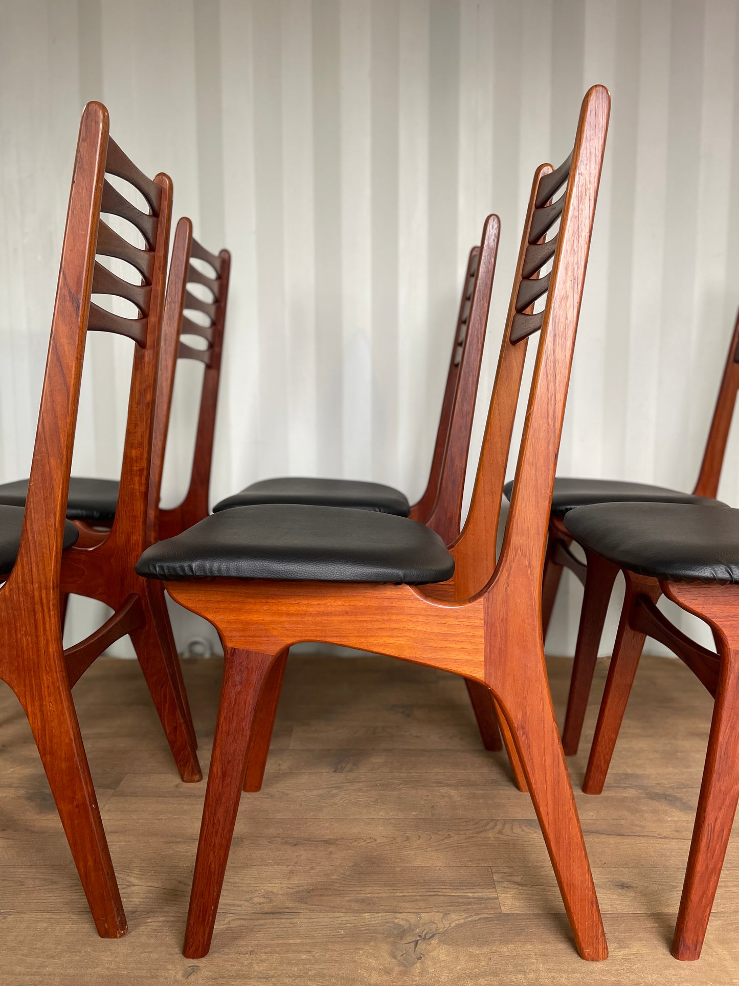 Set of 6 Danish Teak Mid-Century Dining Chairs by Boltinge Stolefabrik – Model 83