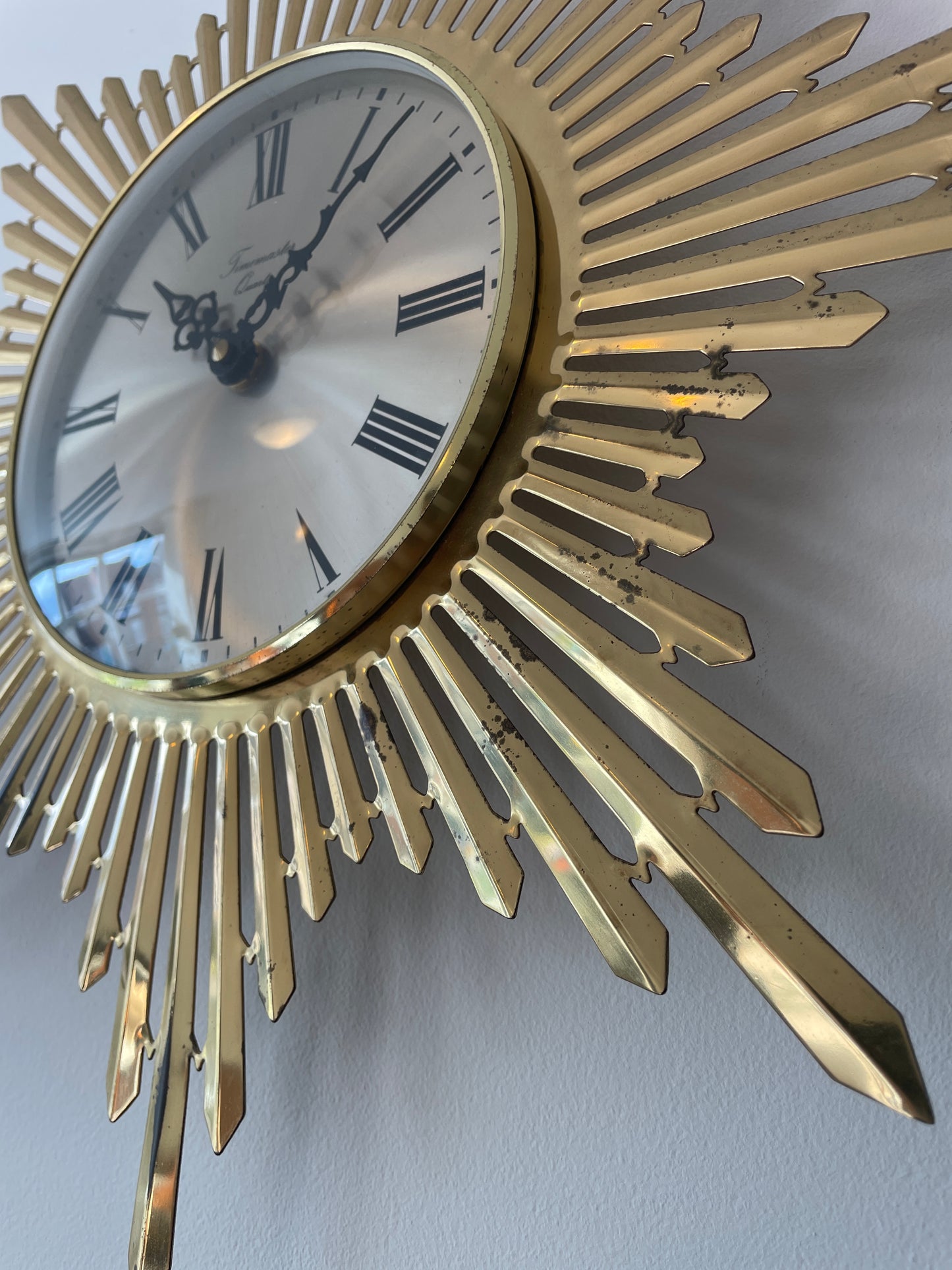 Vintage Mid-Century Gold Starburst Wall Clock by Timemaster Quartz – 45cm Atomic Sunburst Retro Wall Clock