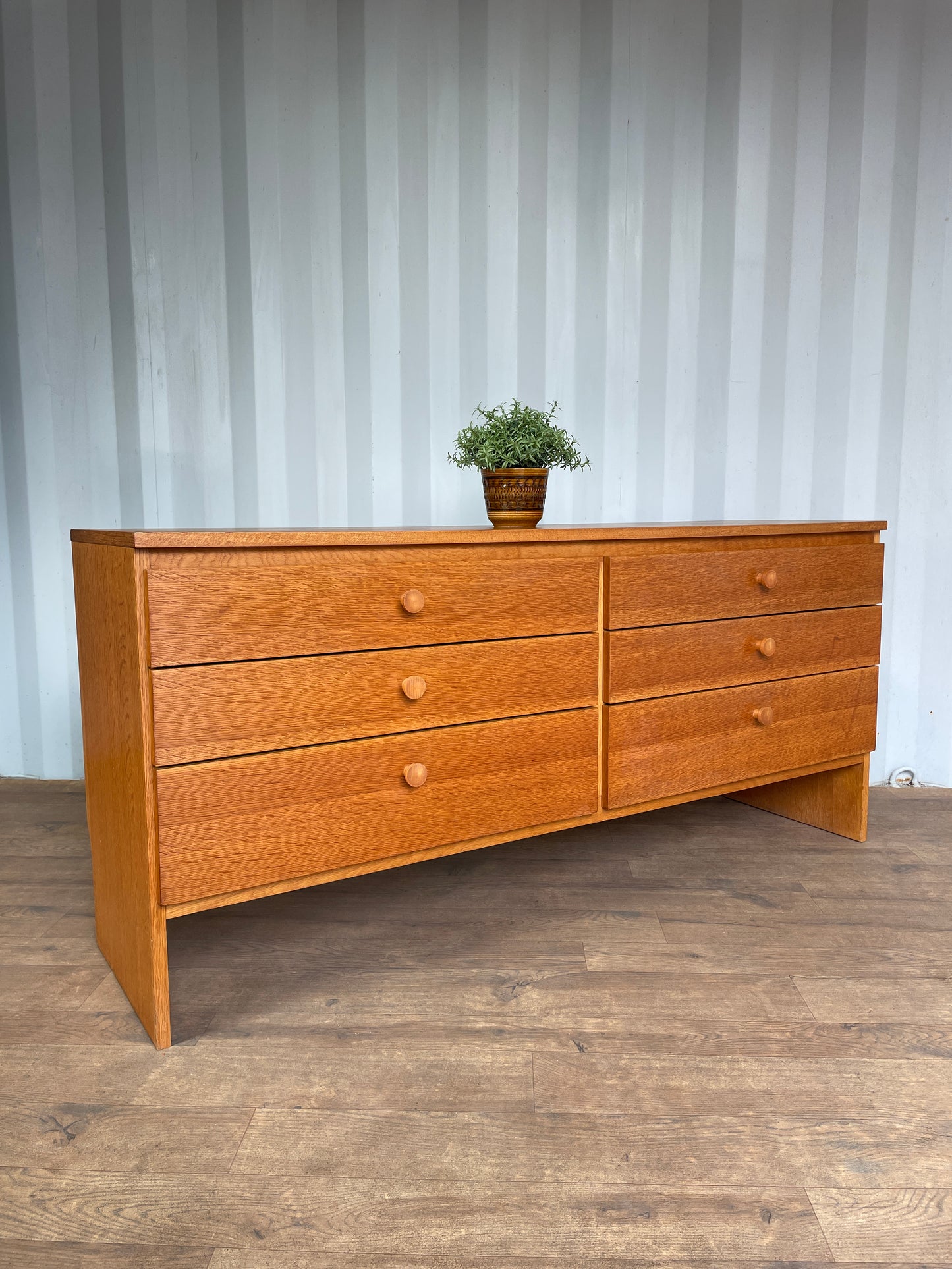 Meredew Oak Mid-Century Sideboard – Vintage 6 Drawer Chest / Cabinet 142cm