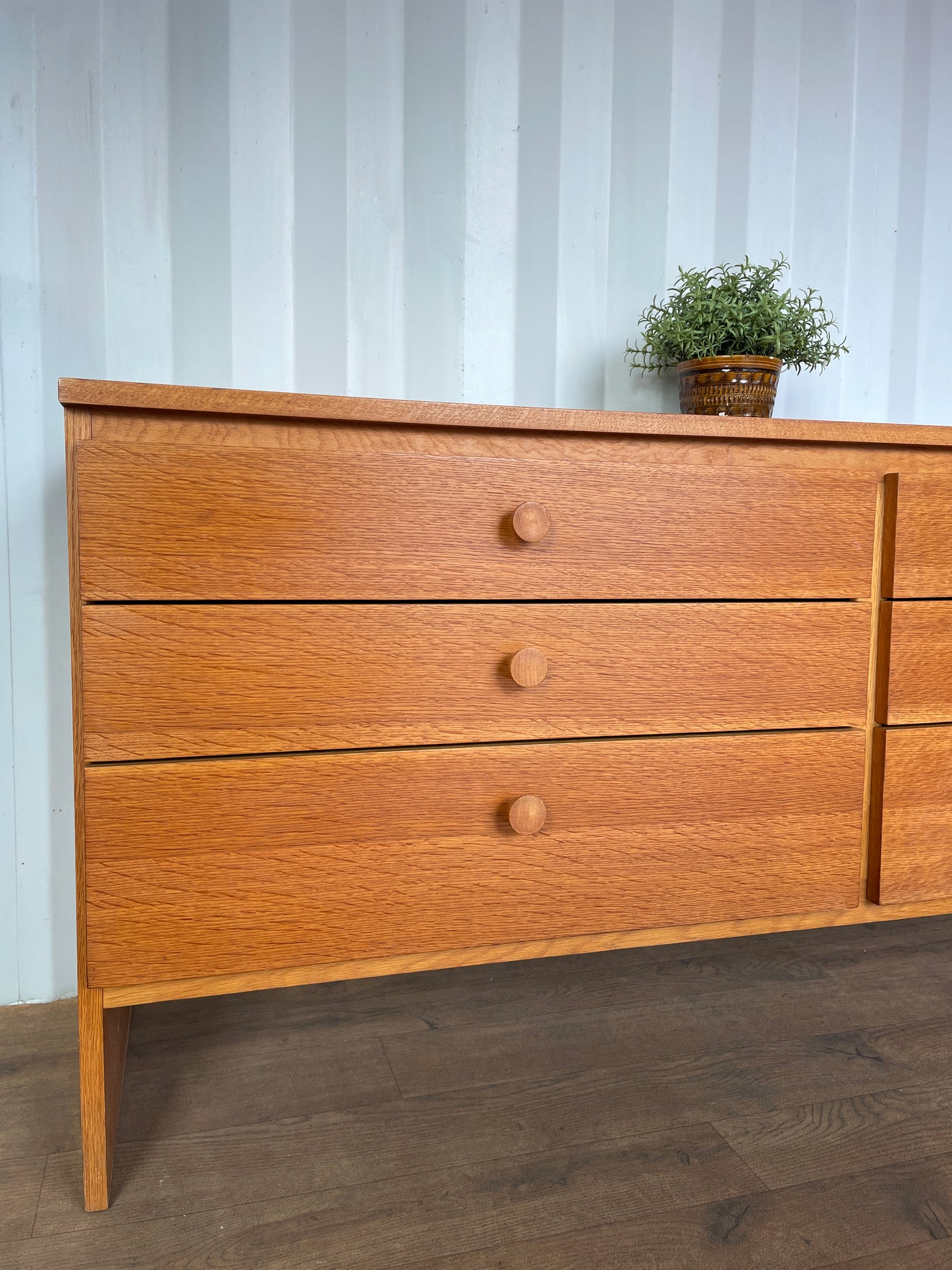 Meredew Oak Mid-Century Sideboard – Vintage 6 Drawer Chest / Cabinet 142cm