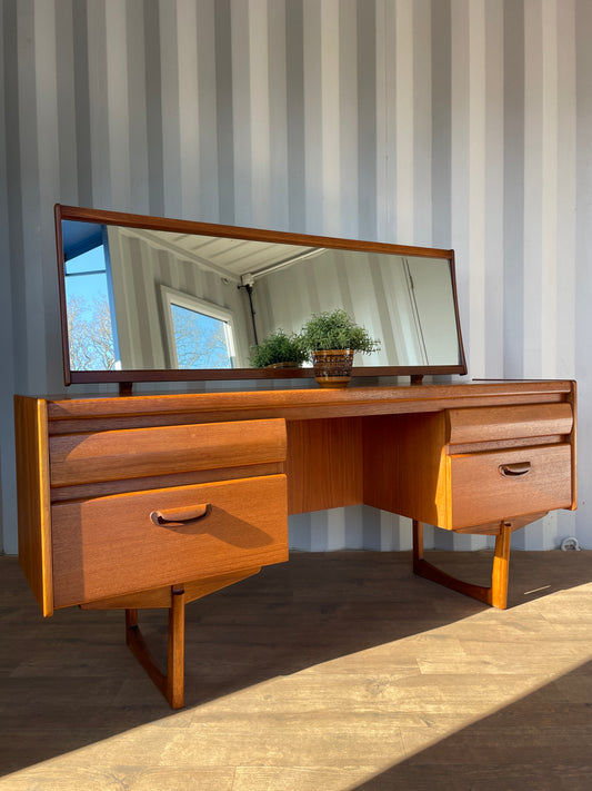 Vintage Mid-Century William Lawrence Teak Dressing Table with Mirror – 156cm Wide