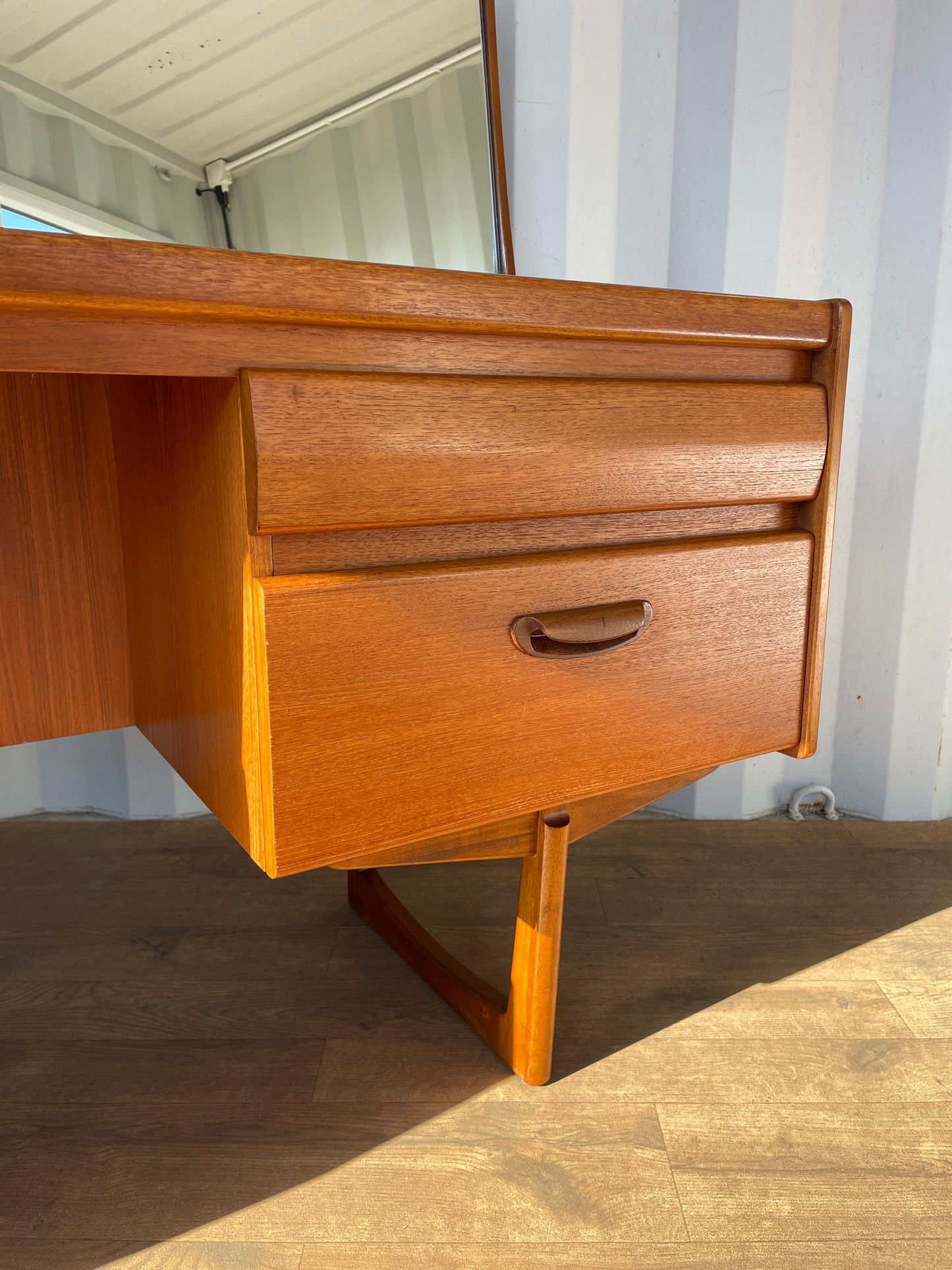 Vintage Mid-Century William Lawrence Teak Dressing Table with Mirror – 156cm Wide