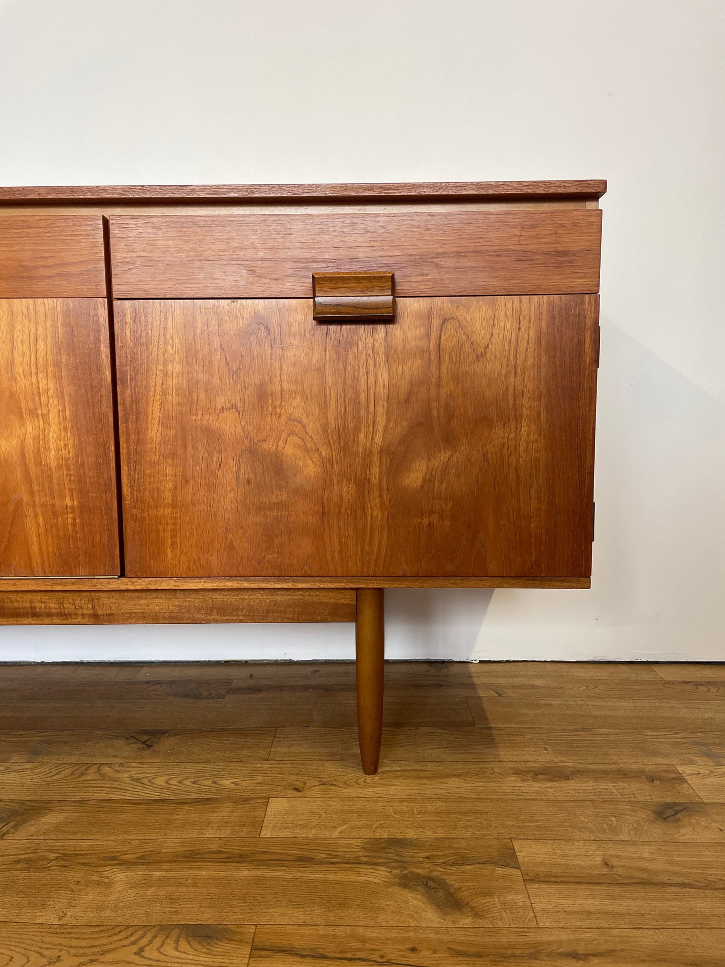 Large Mid-Century Sideboard / Dresser / Cabinet / TV Stand