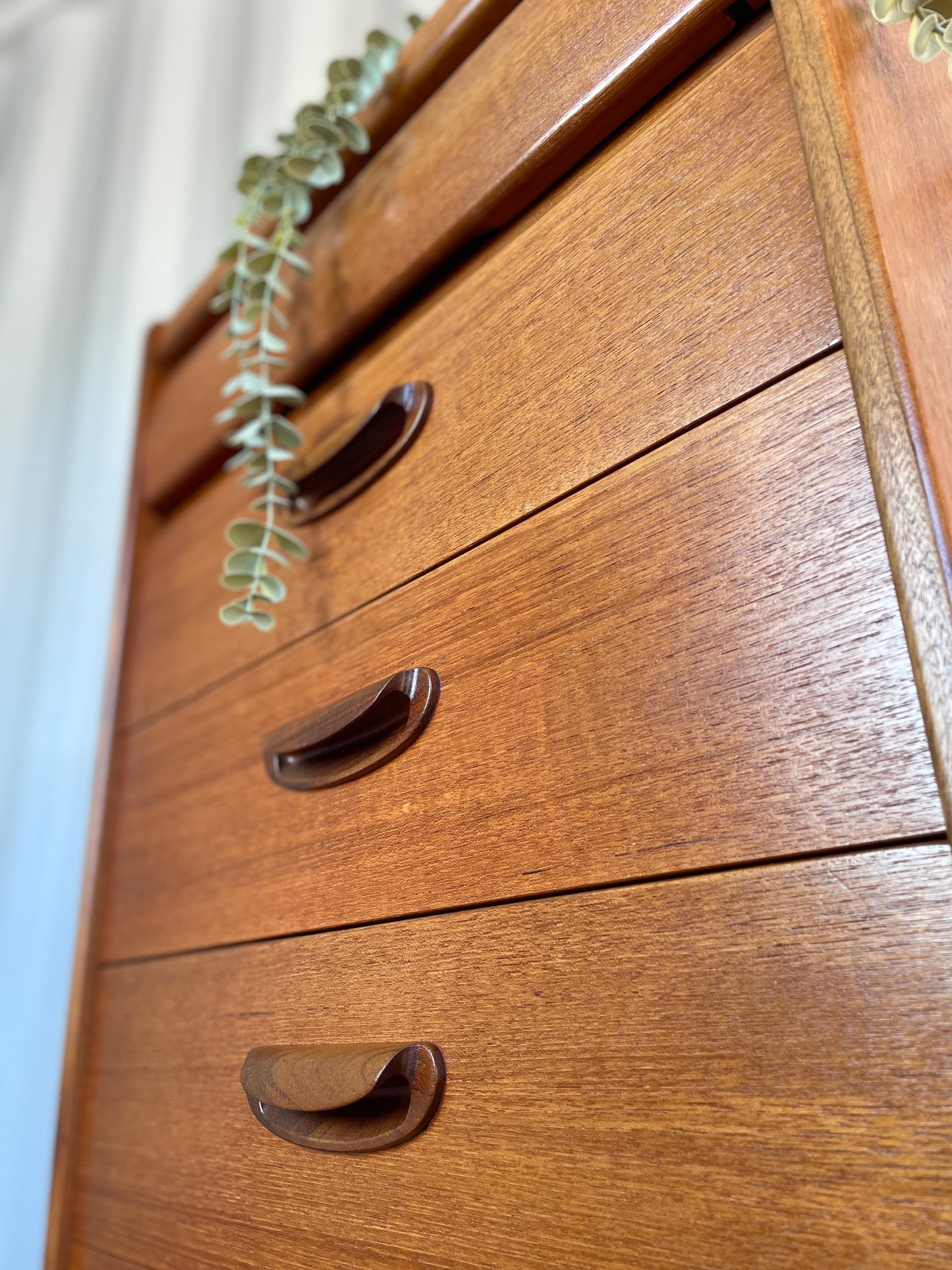Vintage Mid-Century William Lawrence Tall Teak Chest of Drawers – 6 Drawer British Modernist Cabinet – 100cm High
