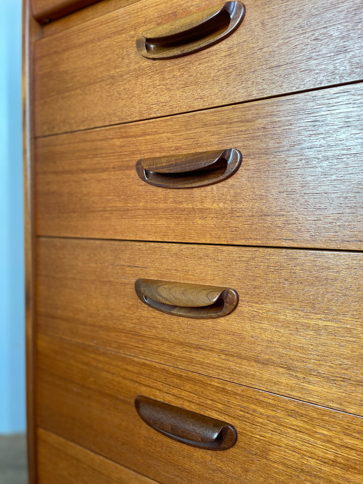 Vintage Mid-Century William Lawrence Tall Teak Chest of Drawers – 6 Drawer British Modernist Cabinet – 100cm High