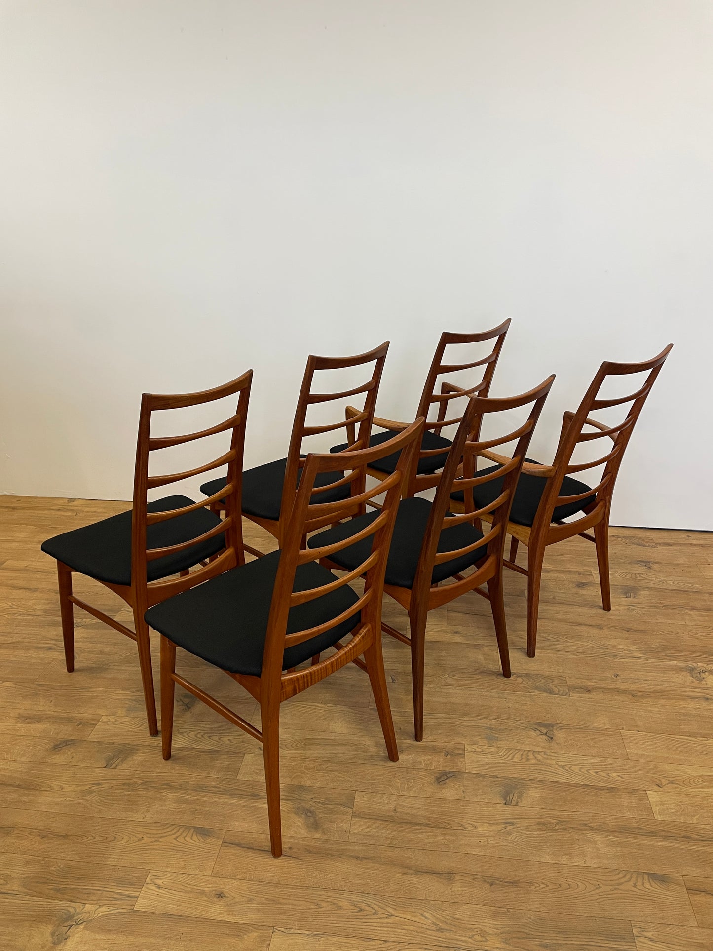 Set of 6 Rare Danish Dining Chairs by Niels Koefoed inc 2 Carvers