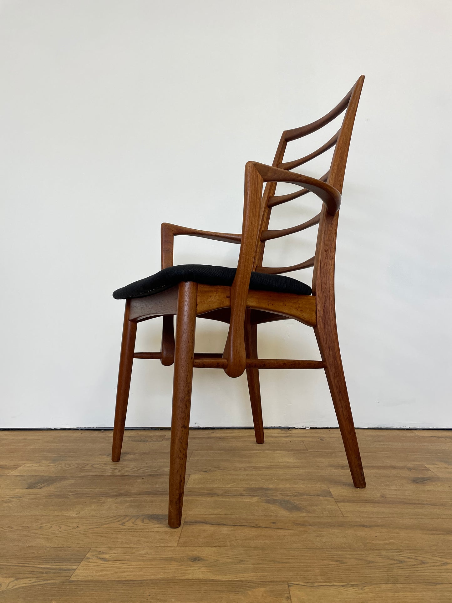 Set of 6 Rare Danish Dining Chairs by Niels Koefoed inc 2 Carvers