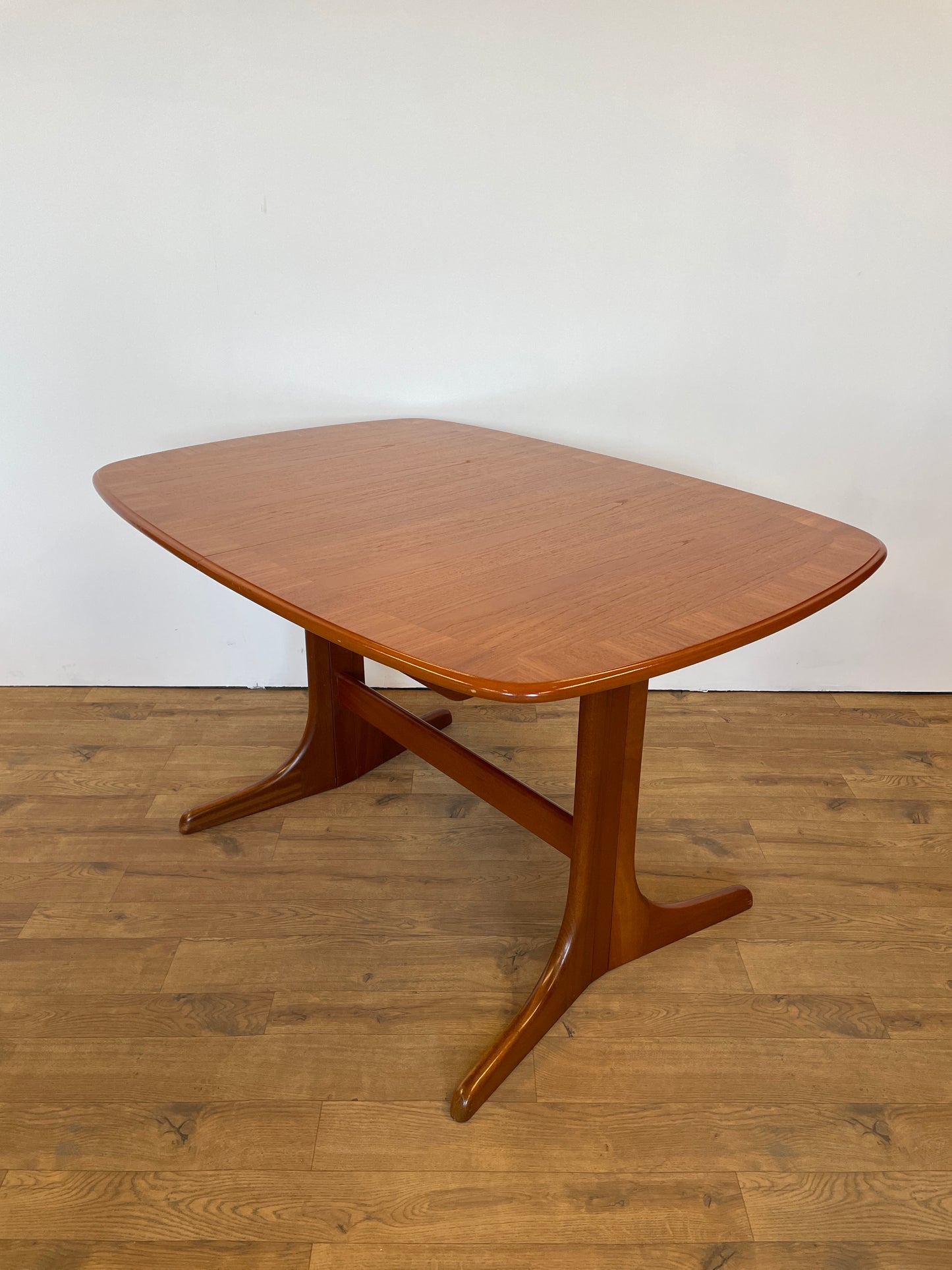 McIntosh Extending Dining Table & 4 Upholstered Chairs - Mid-Century / Vintage