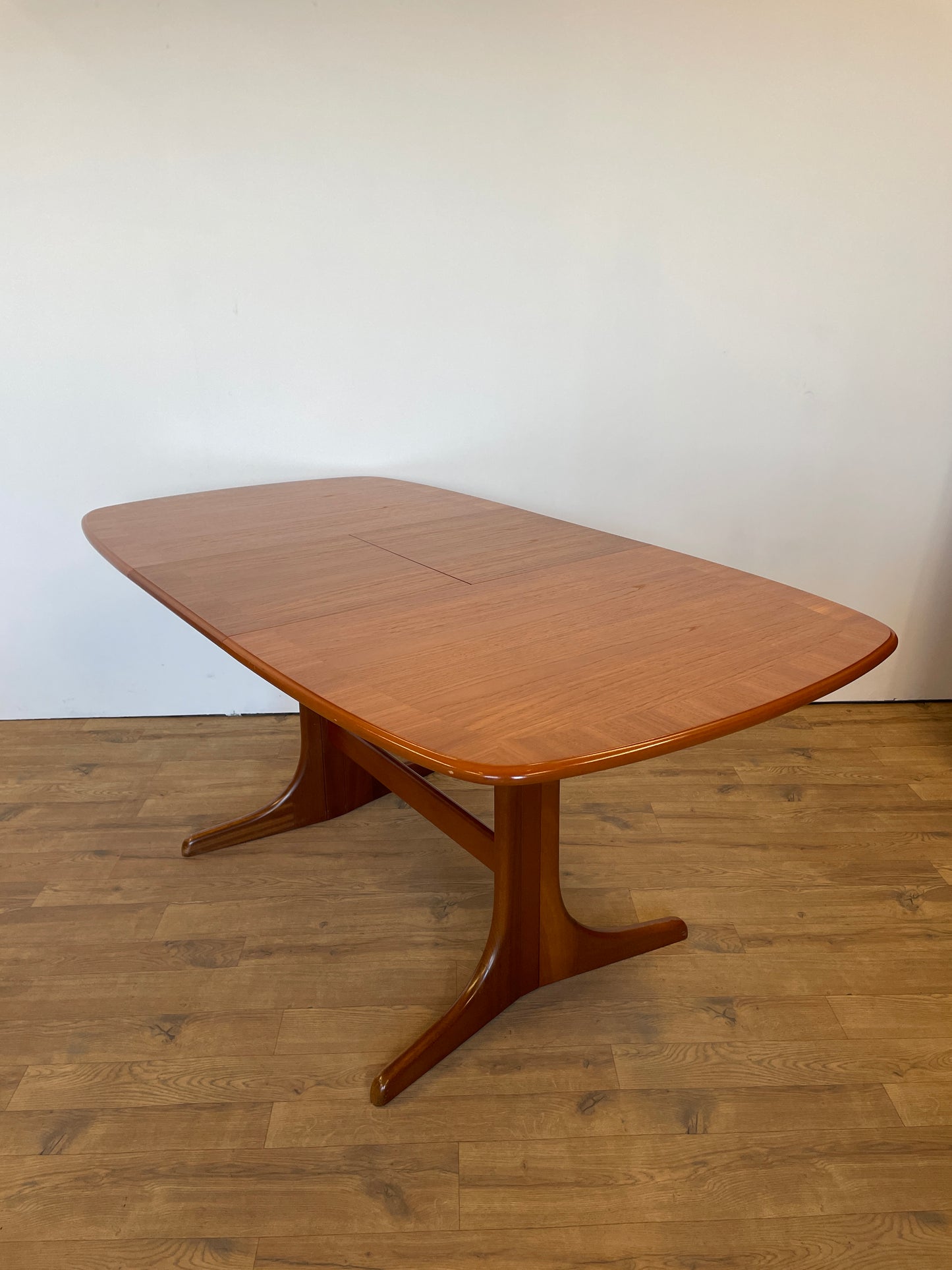 McIntosh Extending Dining Table & 4 Upholstered Chairs - Mid-Century / Vintage