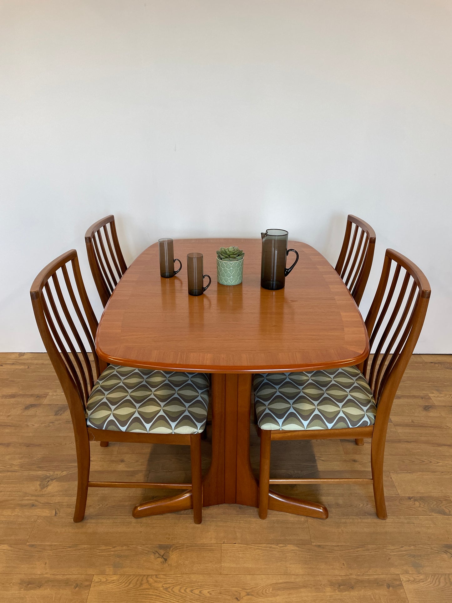 McIntosh Extending Dining Table & 4 Upholstered Chairs - Mid-Century / Vintage