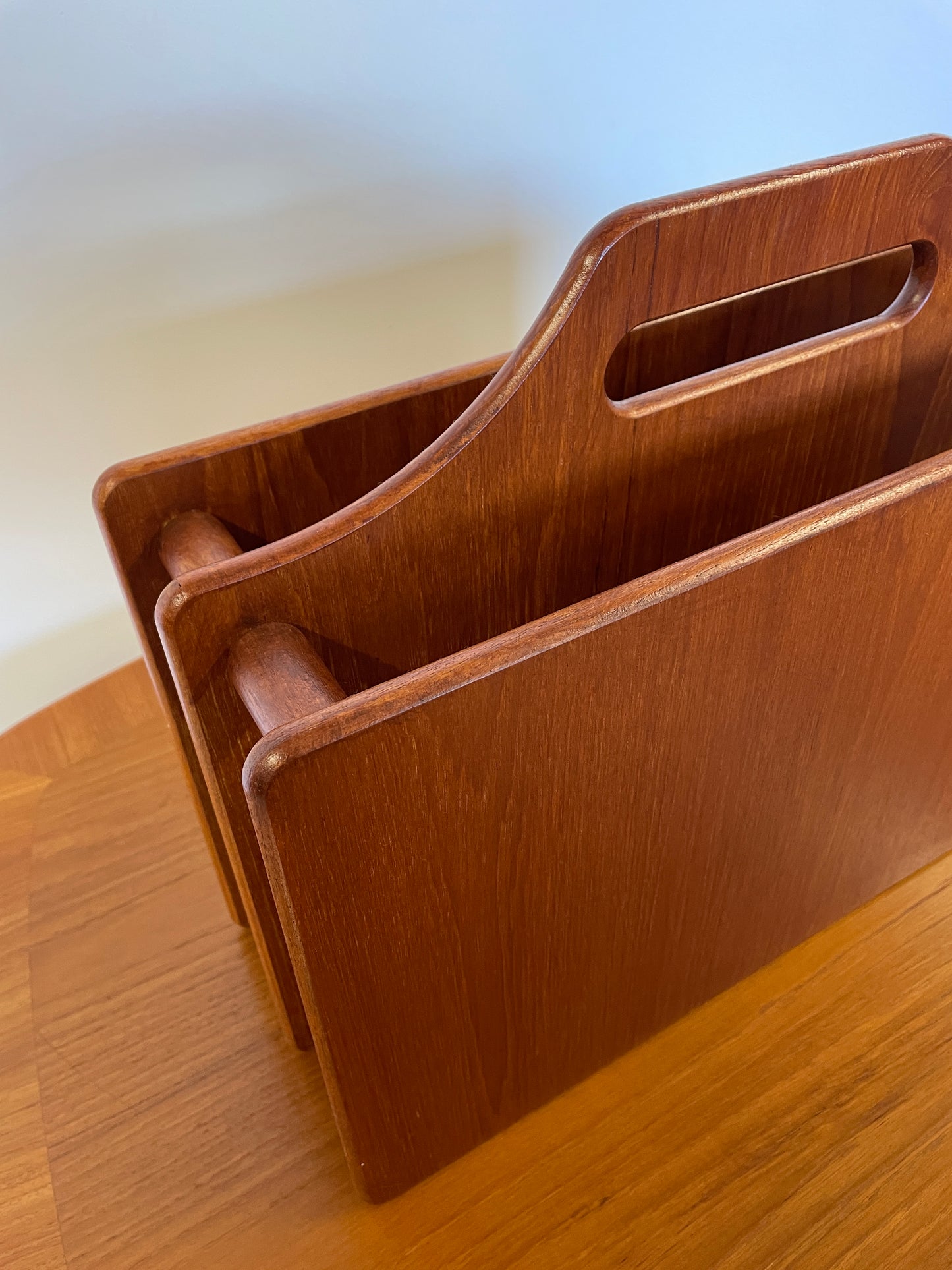 Danish Vintage Vinyl Record Holder / Magazine Rack - Teak