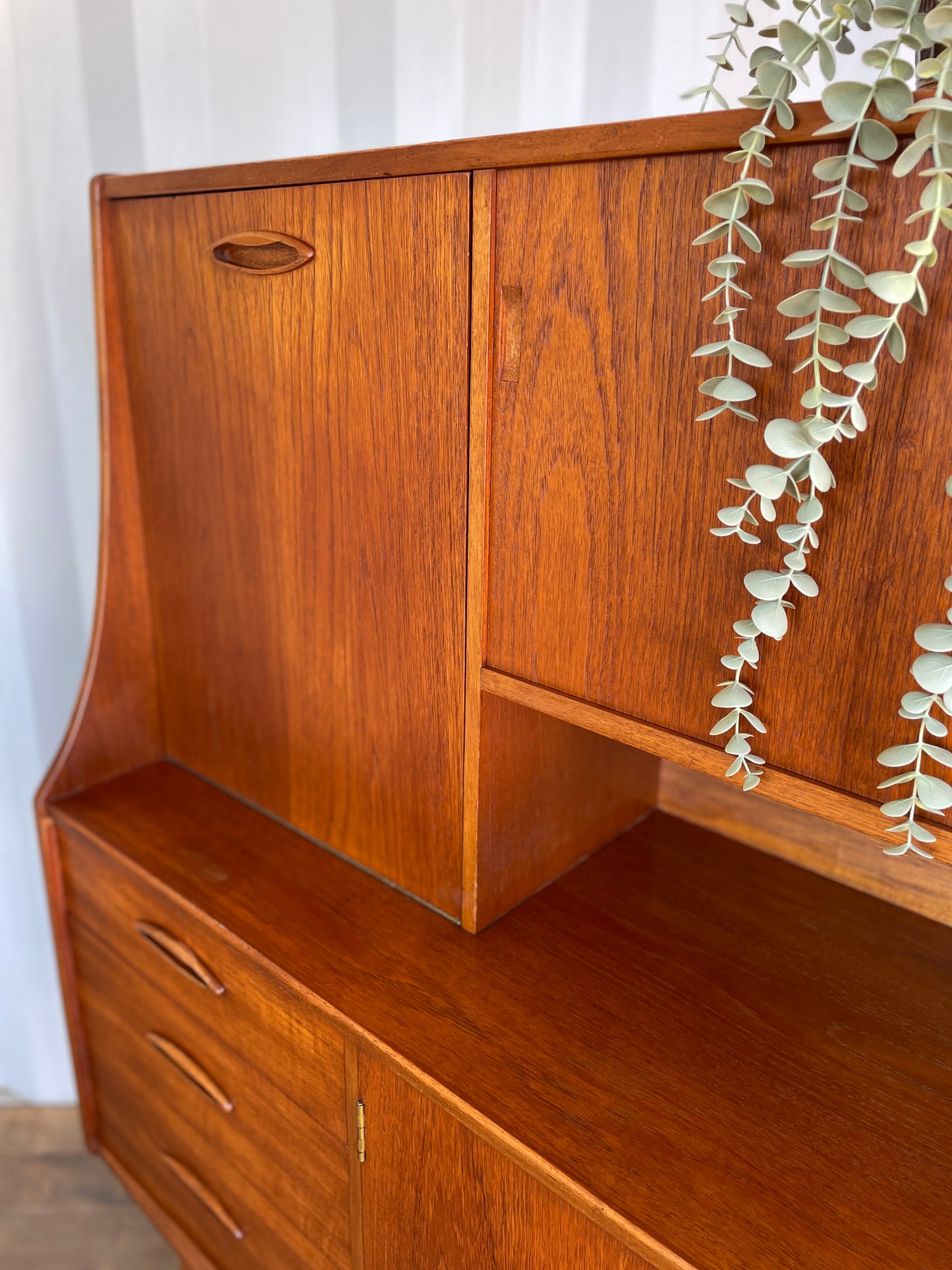 Mid Century Highboard Vintage Jentique Teak Sideboard Cabinet Storage