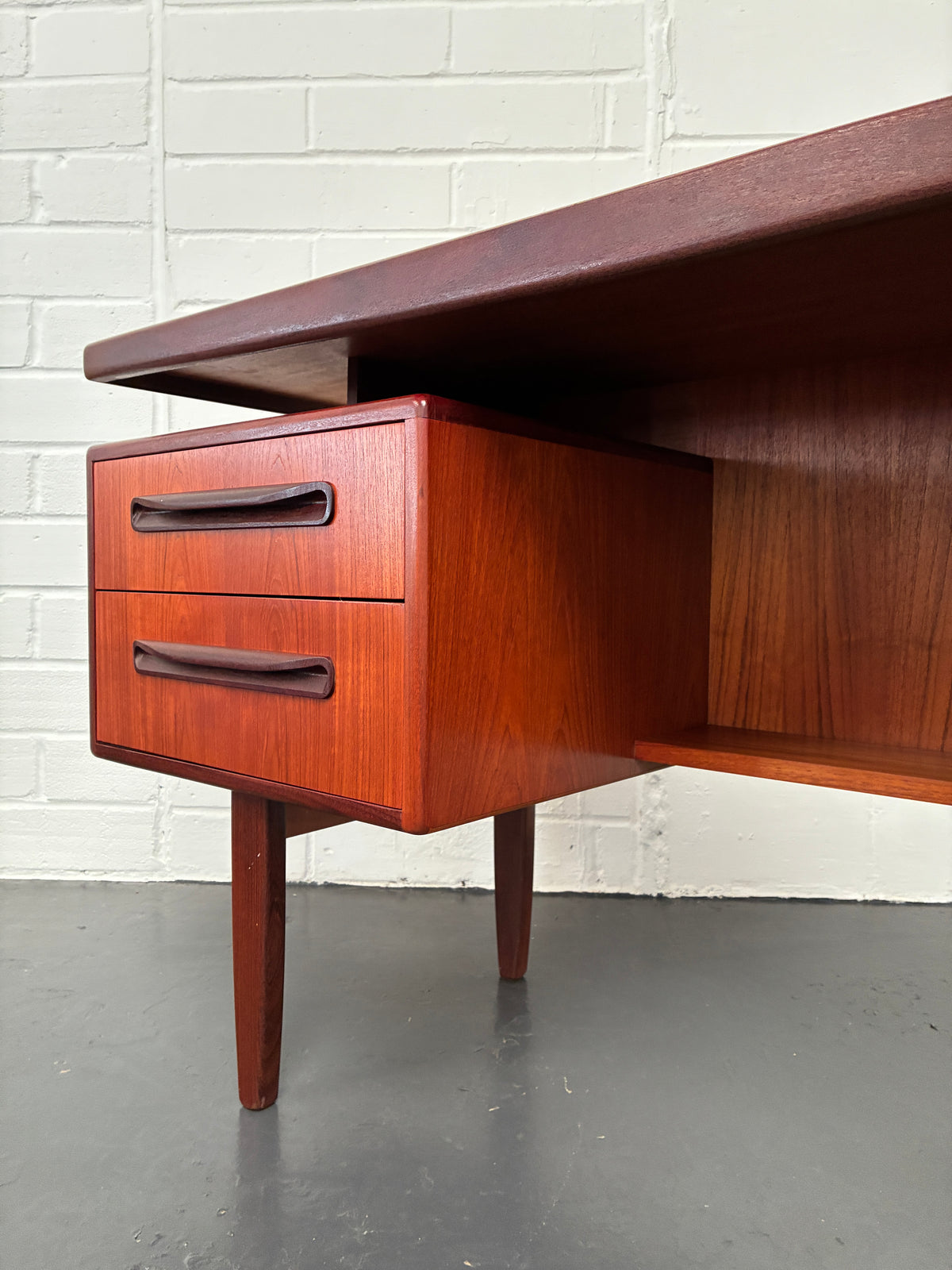 Vintage G Plan Fresco Teak Floating Top Desk – Mid-Century Modern