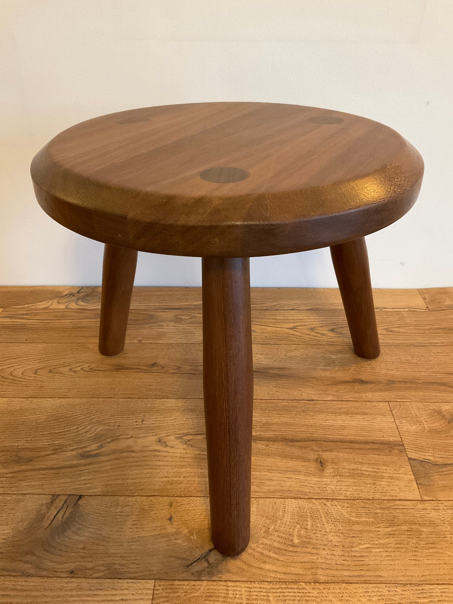 Vintage Mid-Century Solid Wood Three Legged Stool / Plant Stand – 36cm Wide x 33cm High