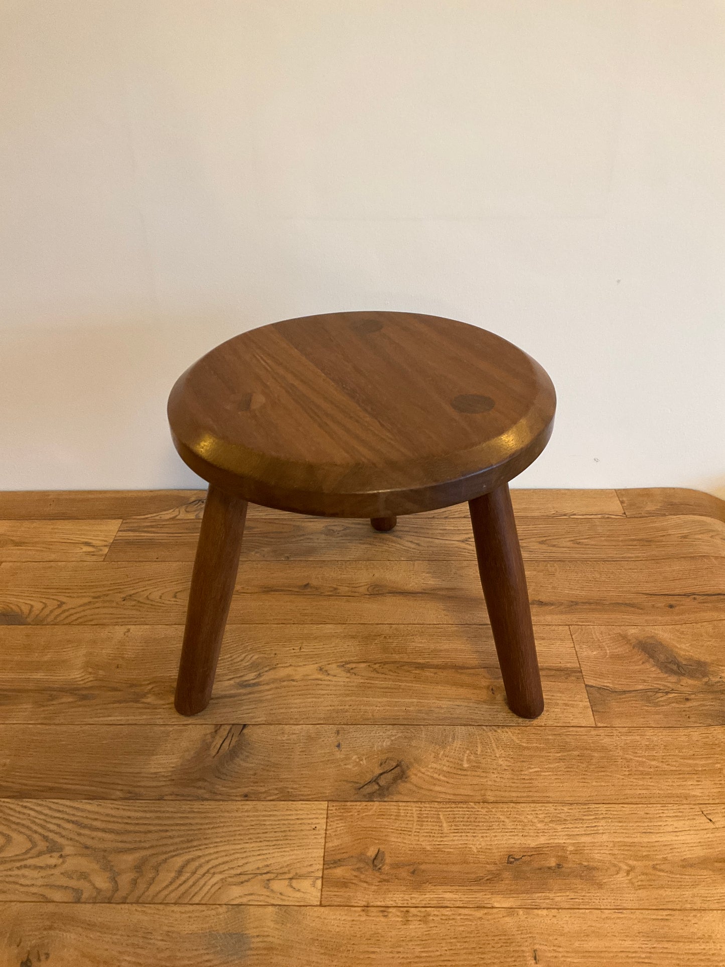 Vintage Mid-Century Solid Wood Three Legged Stool / Plant Stand – 36cm Wide x 33cm High
