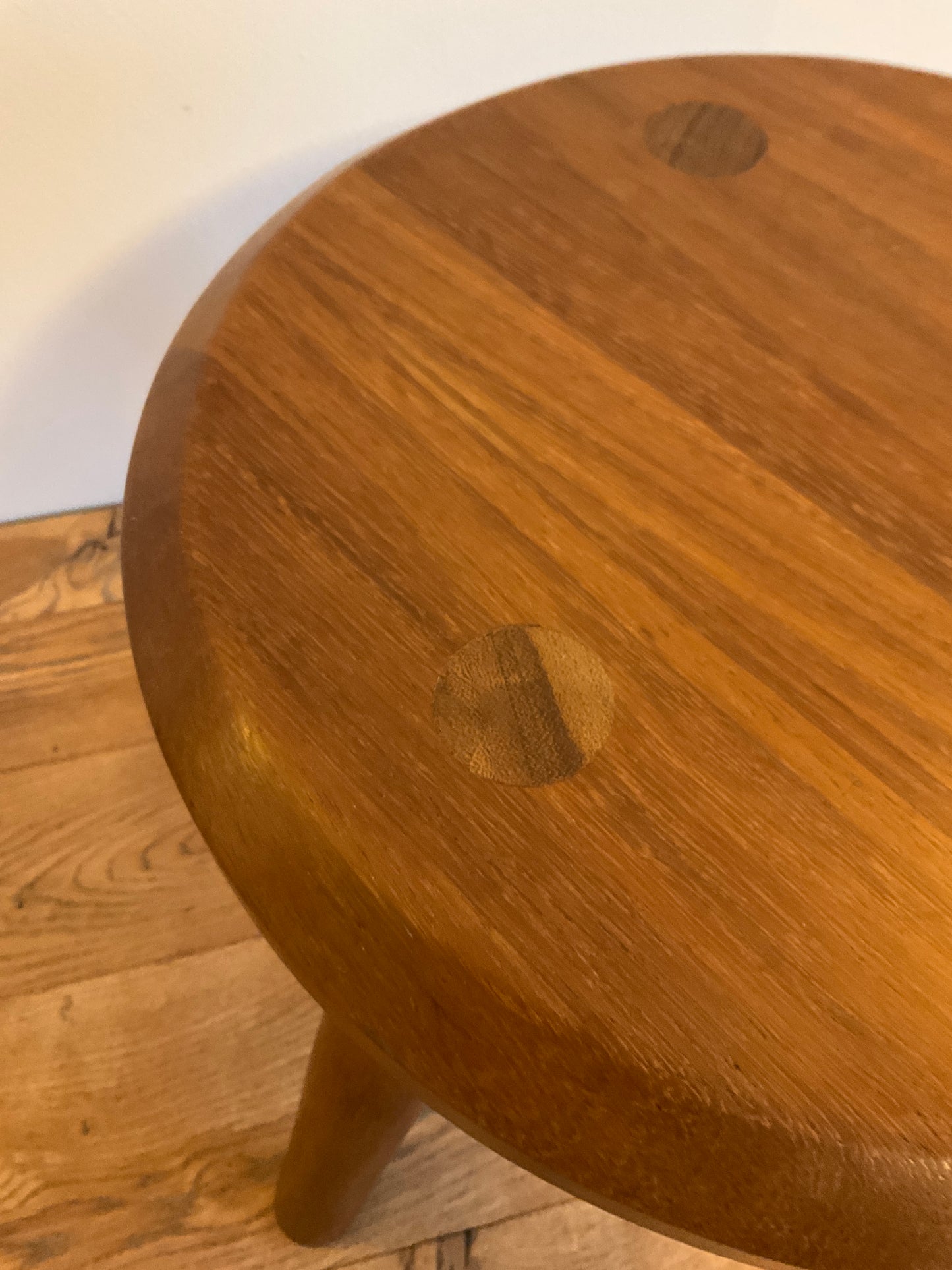 Vintage Mid-Century Solid Wood Three Legged Stool / Plant Stand – 36cm Wide x 33cm High