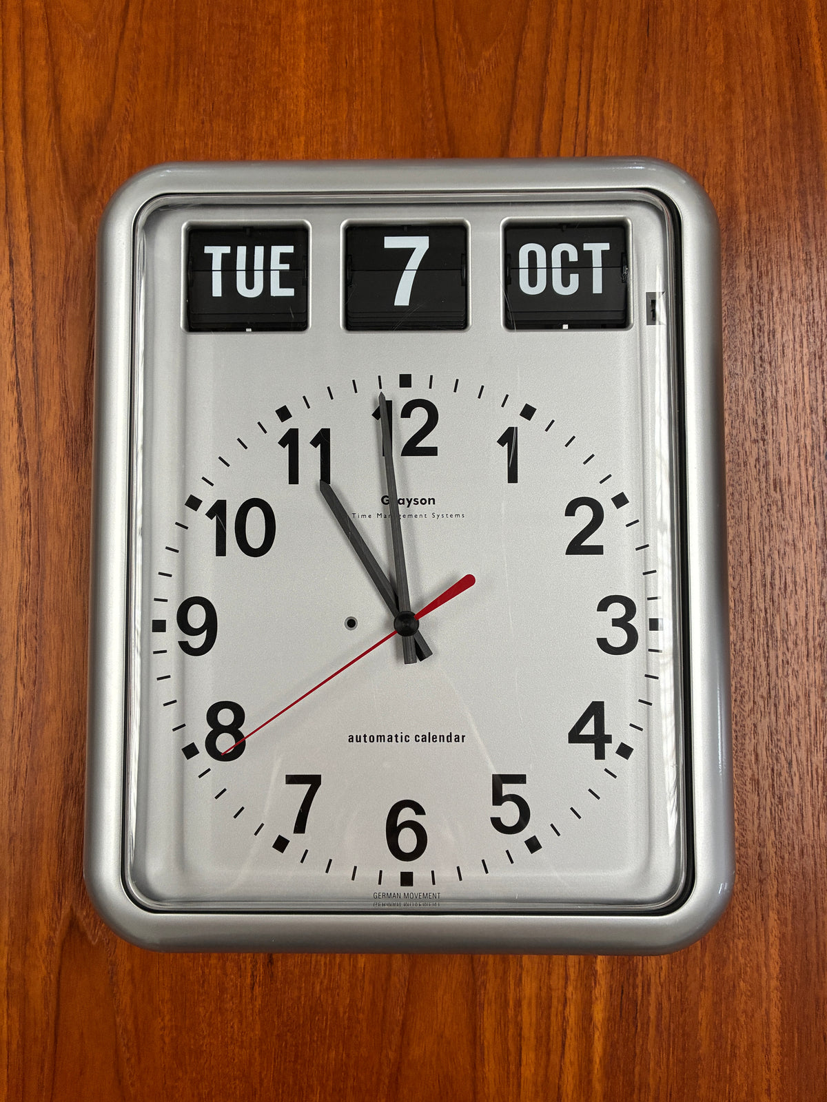 Grayson G237 Retro Industrial Silver Flip Calendar Wall Clock – German Movement