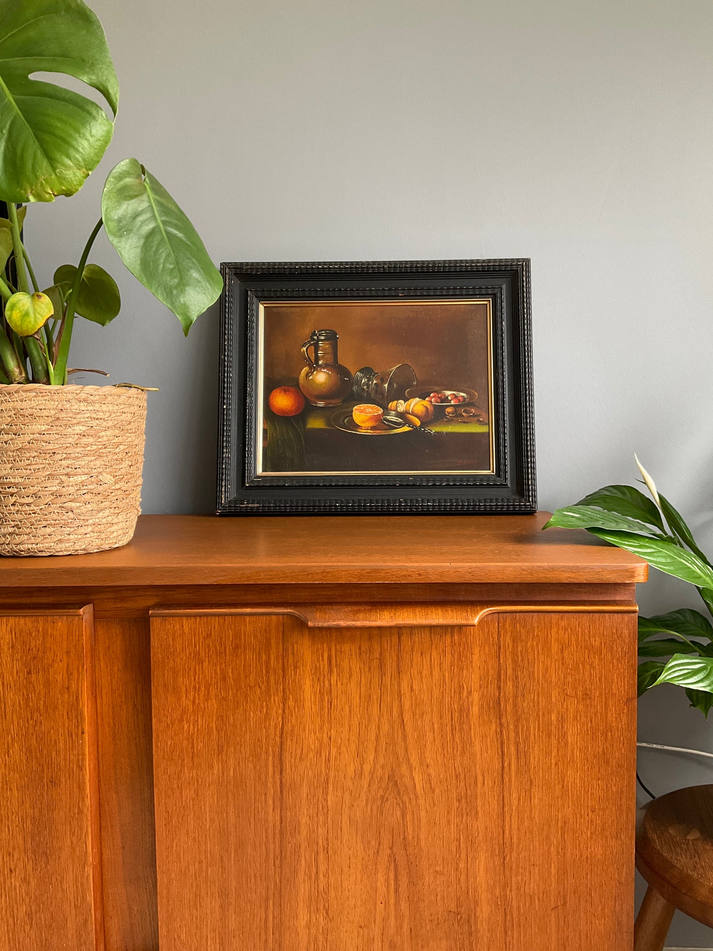 Vintage Still Life Oil Painting on Canvas – Fruit & Jug Composition – Black Wooden Frame – 46cm x 37cm